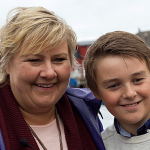 2015-08-01-erna-solberg-melbu-1519-selfie-660-440