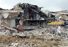 Rødskolen minner mest om en krigsskueplass rødskolen krigsskueplass