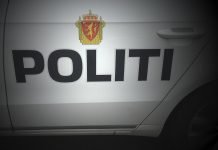 Politiet tok førerkortet fra fem MC-førere politi politibil riksvåpen