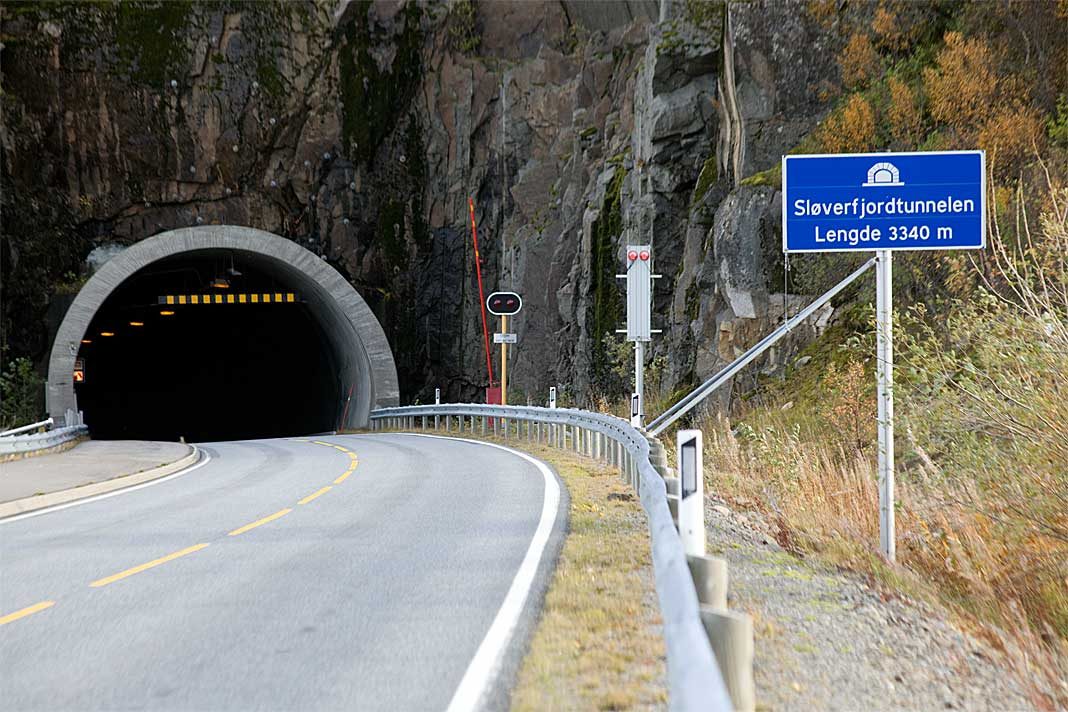 Sløverfjordtunellen