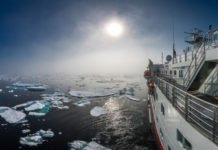 Hurtigruten skal seile til Russland og Nordvestpassasjen